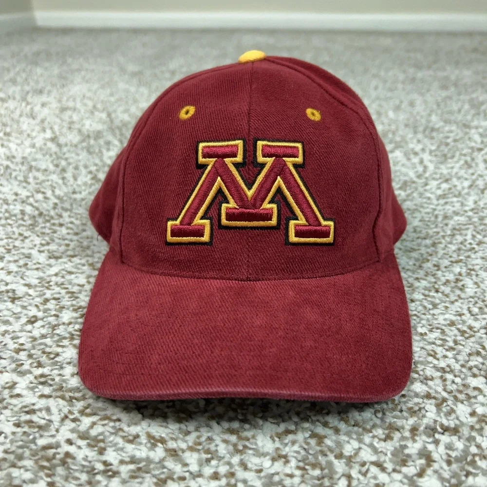 Minnesota Golden Gophers Hat Cap Strap Back One Size NCAA Football Logo Athletic